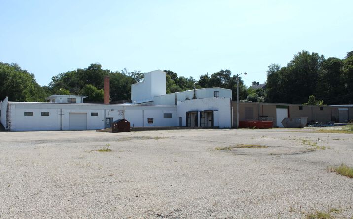 1515 N BROADWAY ST Peoria IL 61606-1330 APN: 1805276003 | Crexi.com