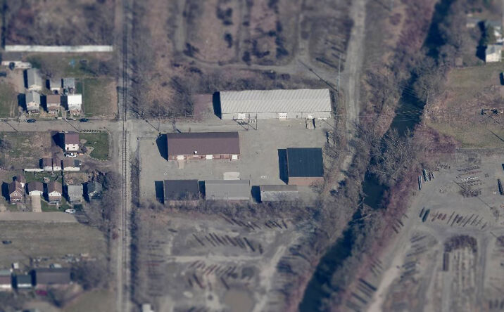 Pictures of Industrial property located at 1826 17th St NE, Canton, OH 44705 for sales - image #1