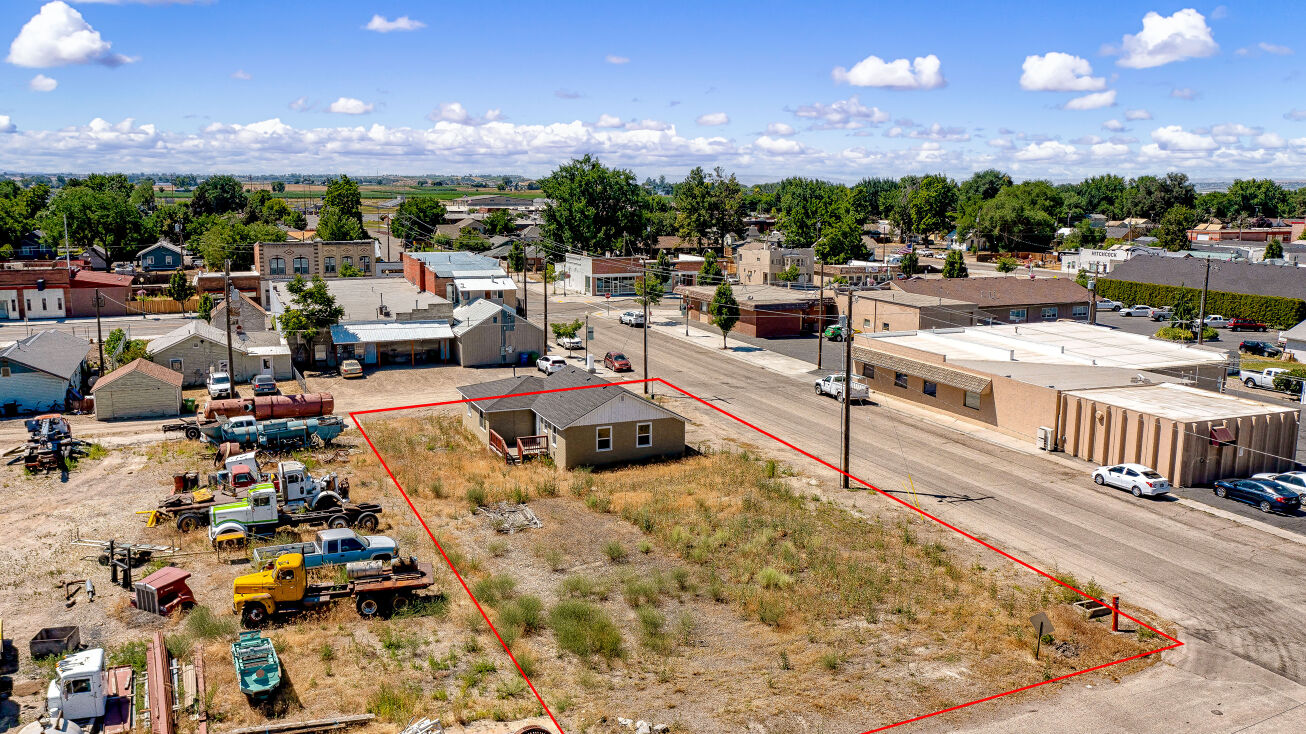 220 S Iowa Ave, Fruitland, ID 83619