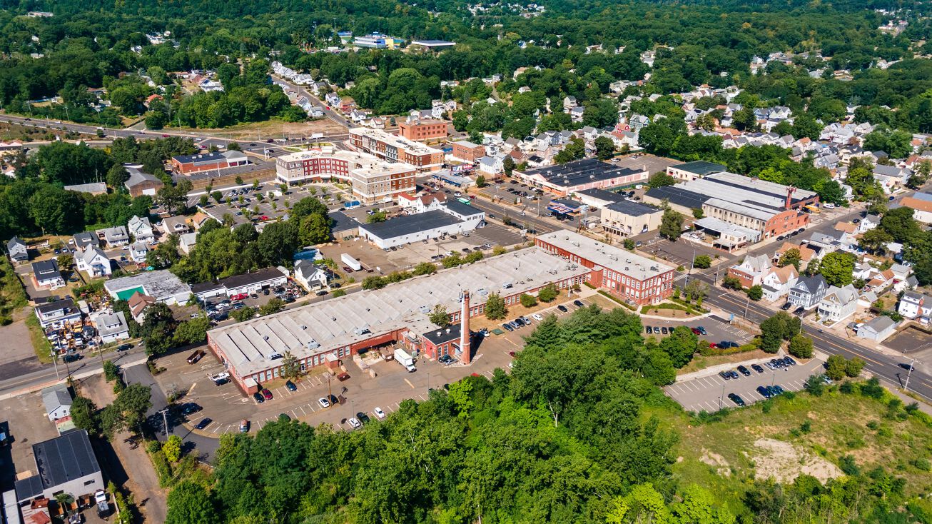 114 Boston Post Rd, West Haven, CT 06516