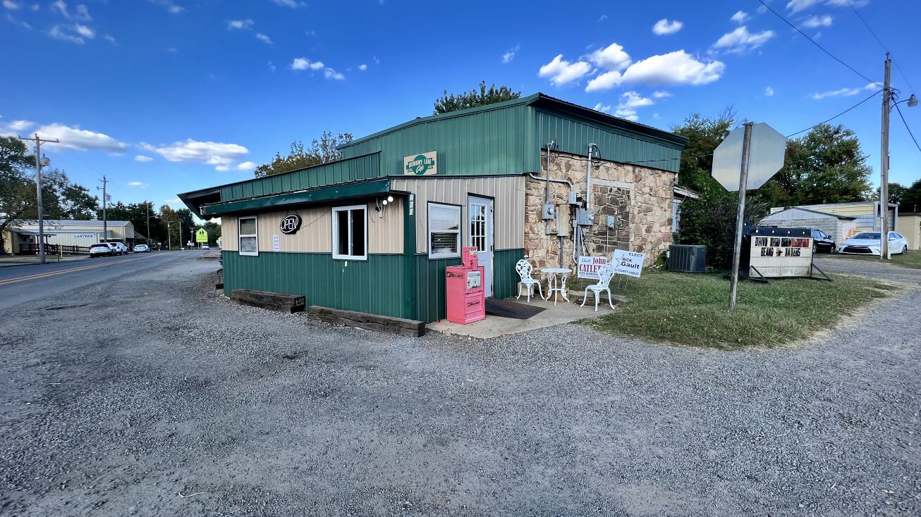 200 N Main St , Belleville, AR 72824