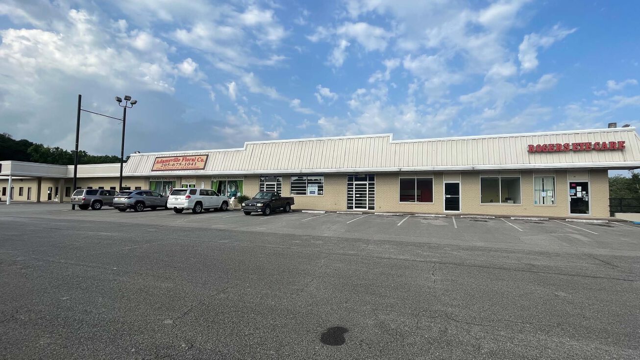 3915 Veterans Memorial Dr, Adamsville, AL 35005 Office Property for