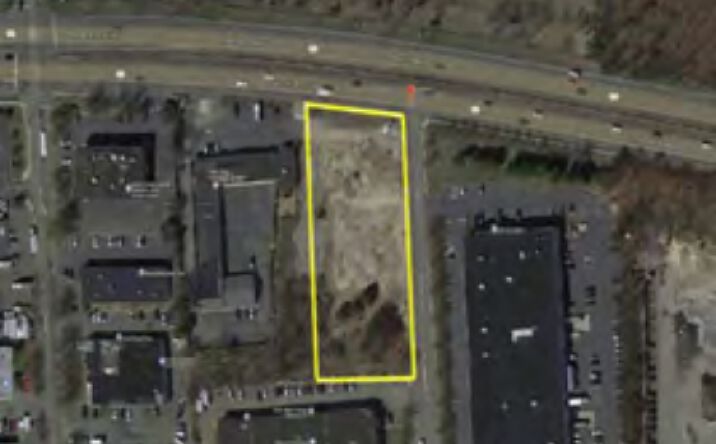 Pictures of Land property located at Veterans Memorial Hwy & Knickerbocker Ave, Holbrook, NY 11741 for sales - image #1