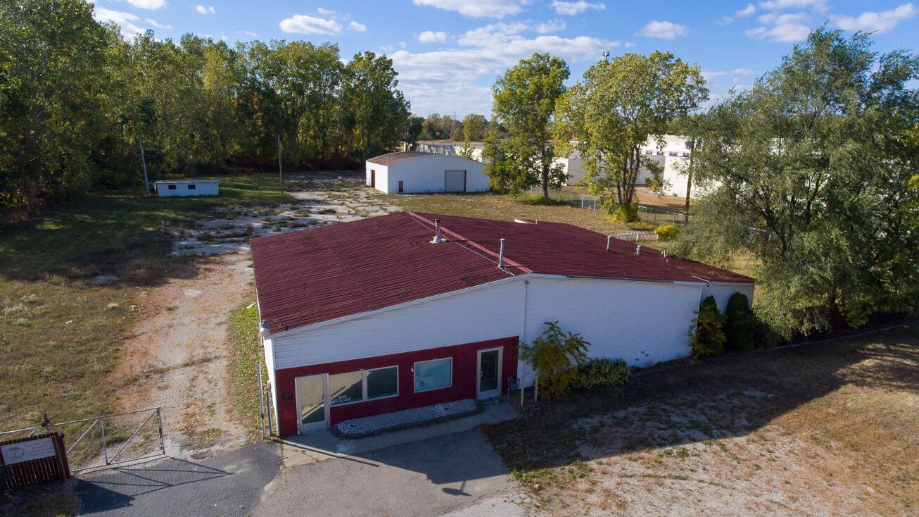 3905 32nd St, Port Huron, MI 48060 Industrial Property for Sale Tow
