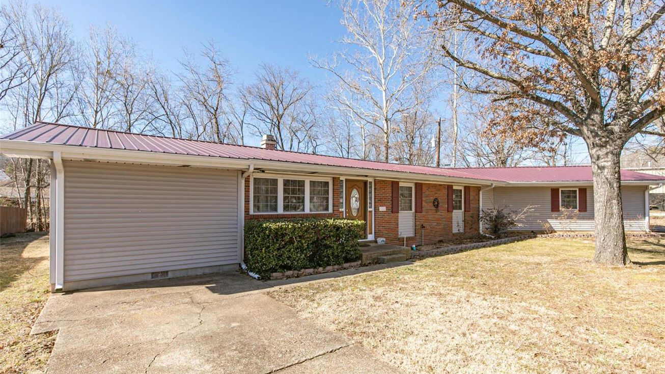 1112 Sycamore Drive, Van Buren, MO 63965