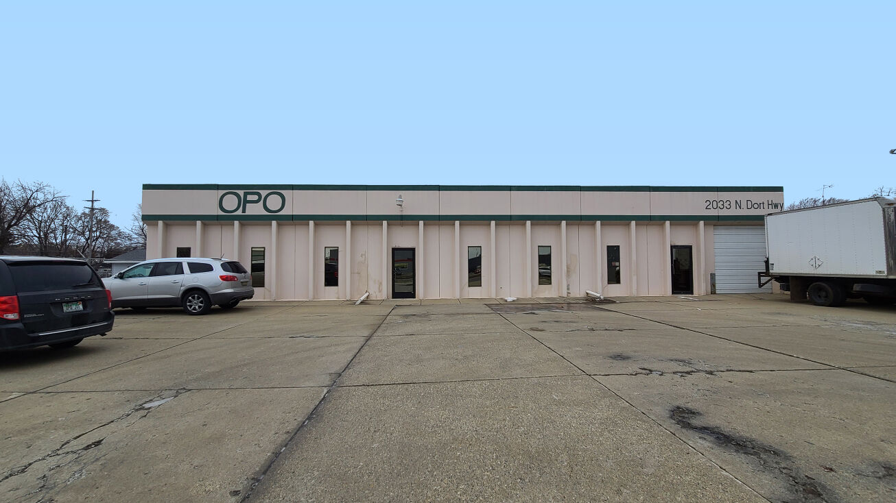 2033 N Dort Hwy, Flint, MI 48506 Industrial Property for Sale 2033