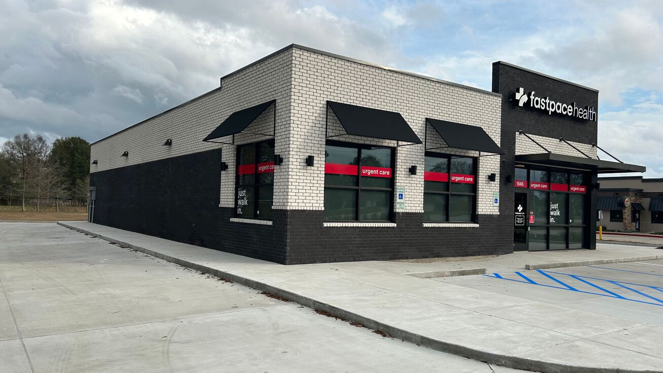 Pictures of Retail property located at 1545 Millerville Rd, Baton Rouge, LA 70816 for sales - image #1