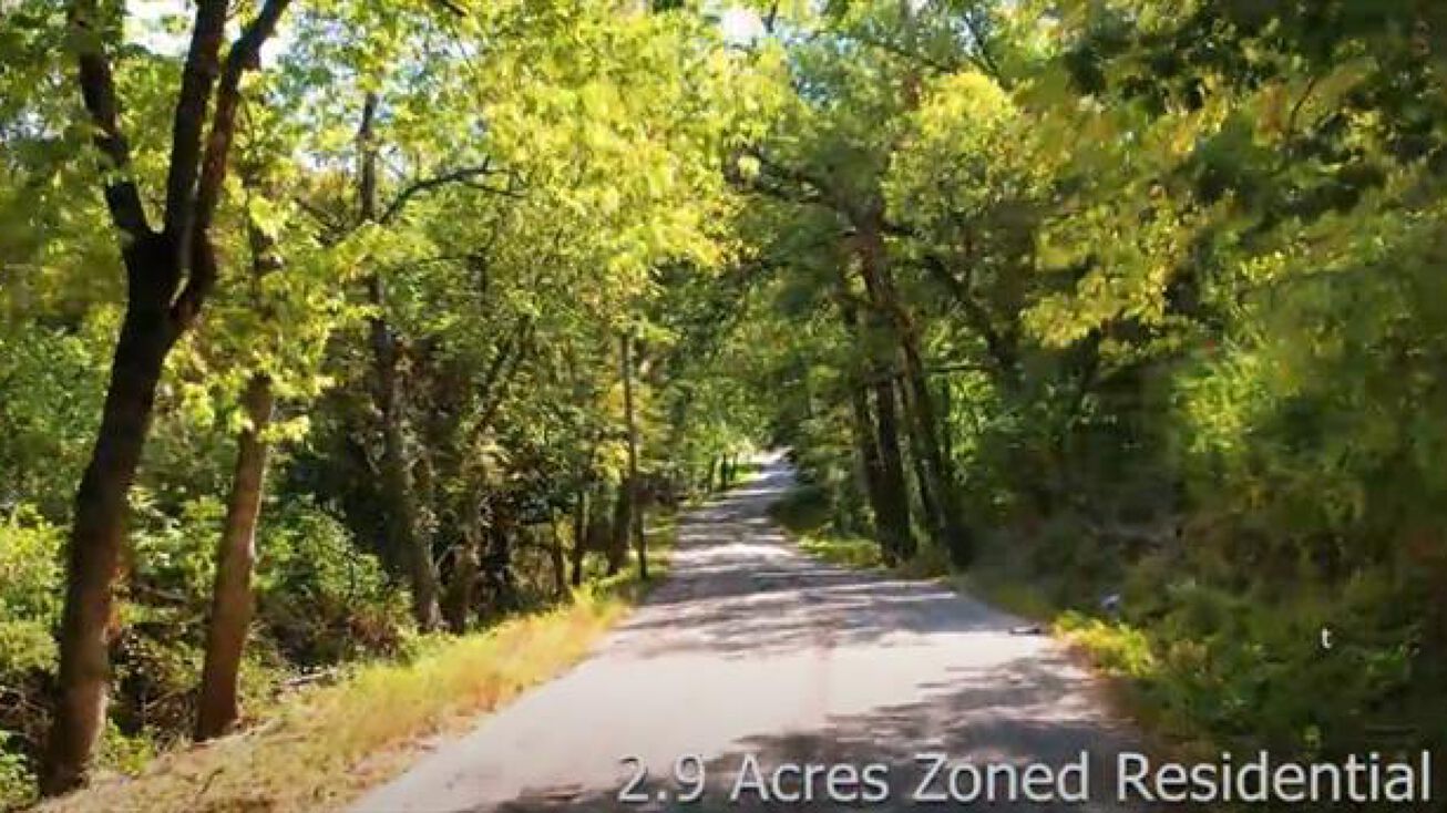 1300 Springhorn Road, Kansas City, KS 66103