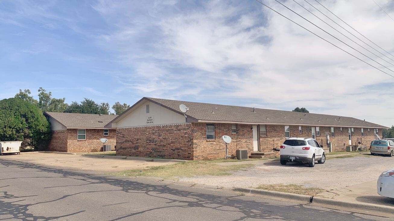 2521 Main St, Woodward, OK 73801 Multifamily Property for Sale