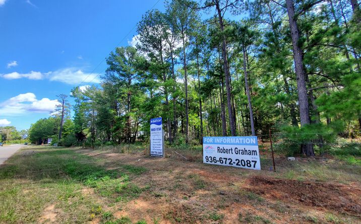 Pictures of Land property located at Hilltop Dr, Conroe, TX 77303 for sales - image #1