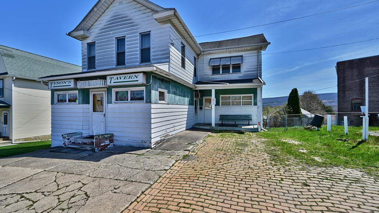 77 Old Newport St, Nanticoke, PA 18634 Retail Property for Sale 77 Old Newport Street
