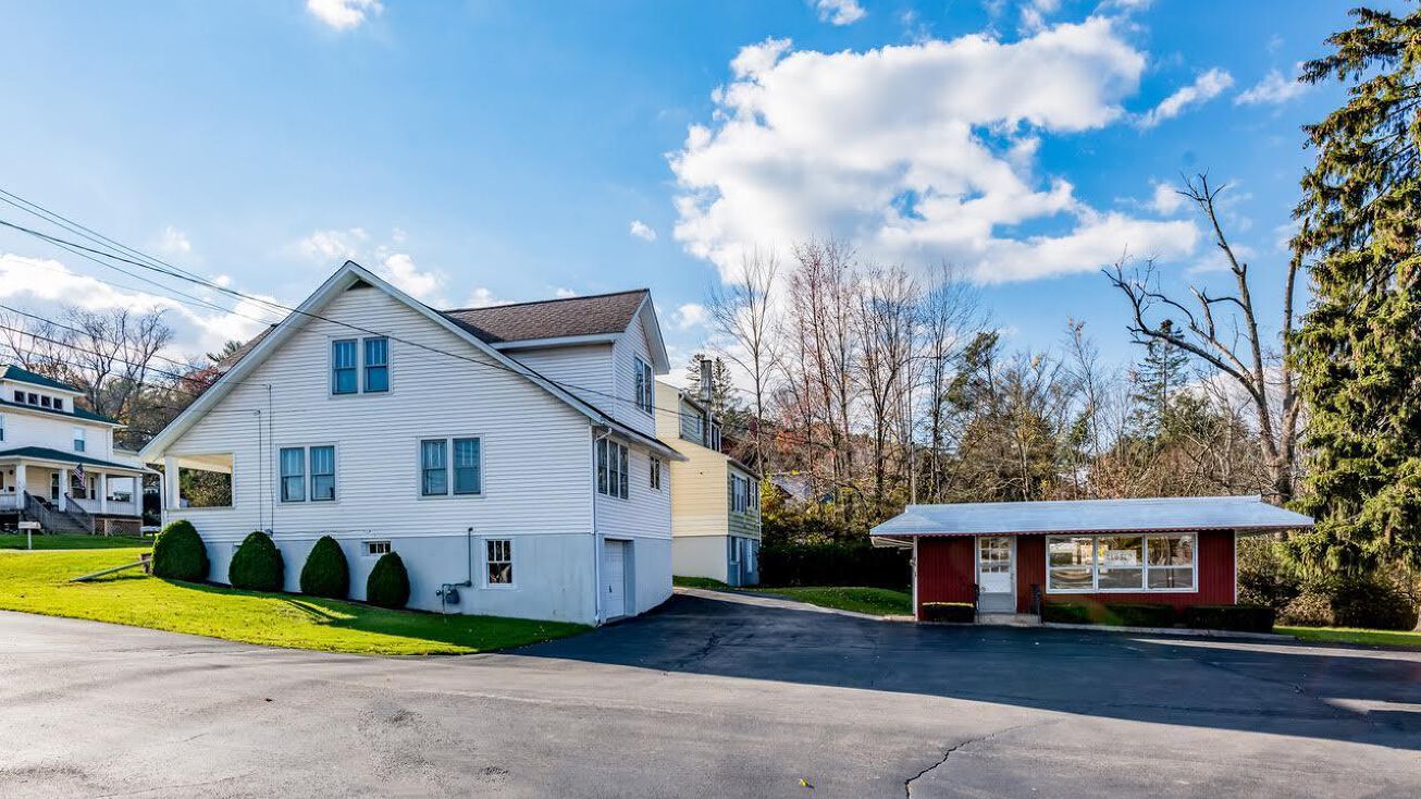 504 Main St, Dallas, PA 18612