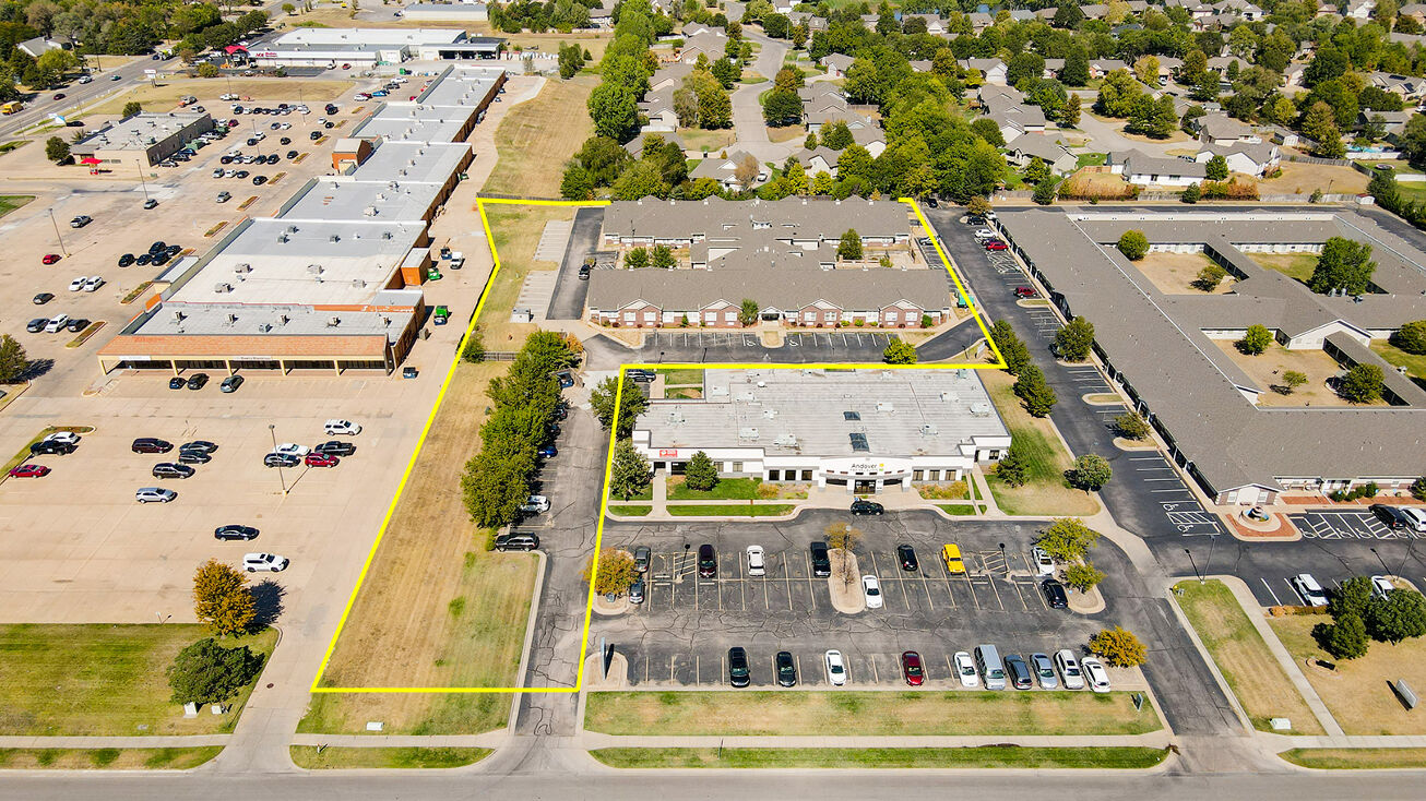 224 E Central Ave, Andover, KS 67002