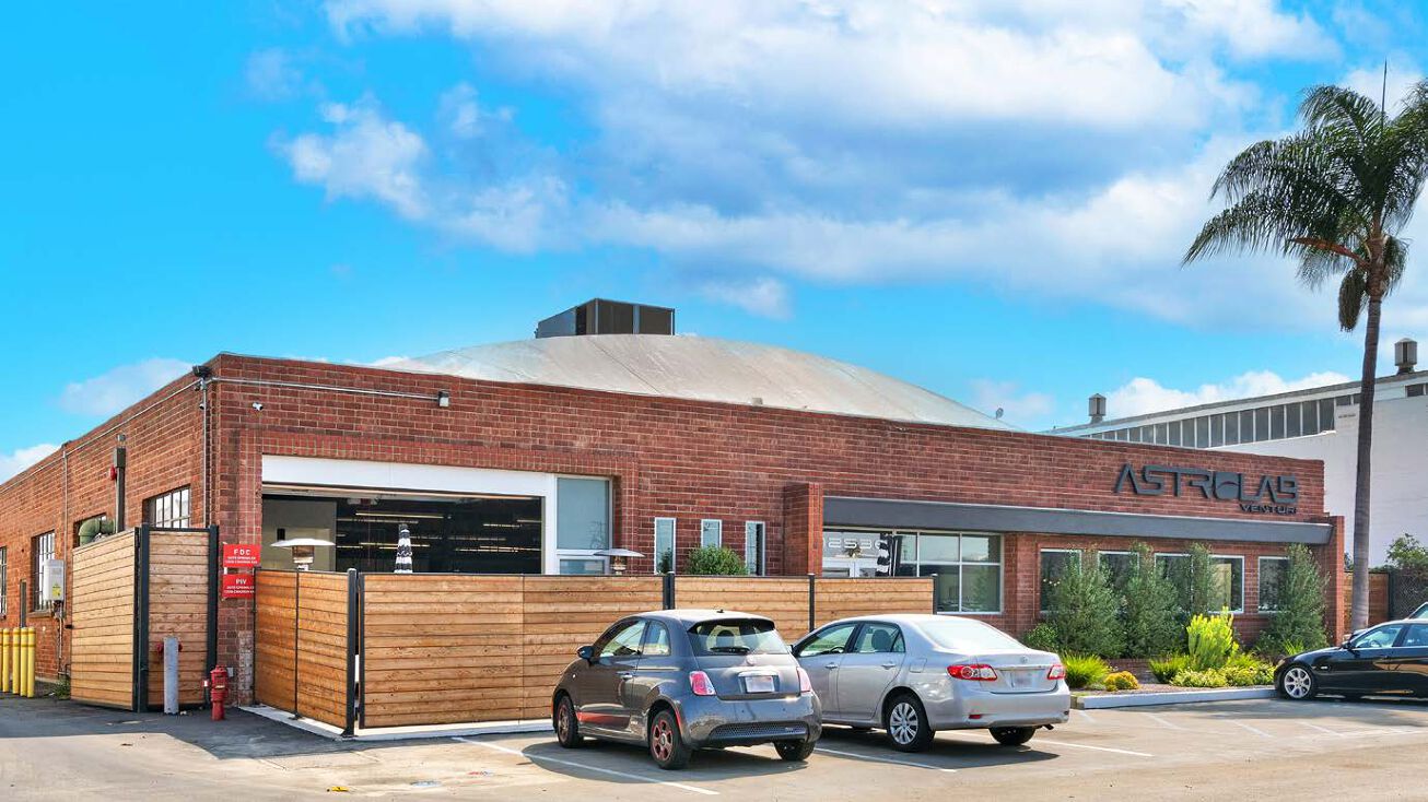 12536 Chadron Ave, Hawthorne, CA 90250