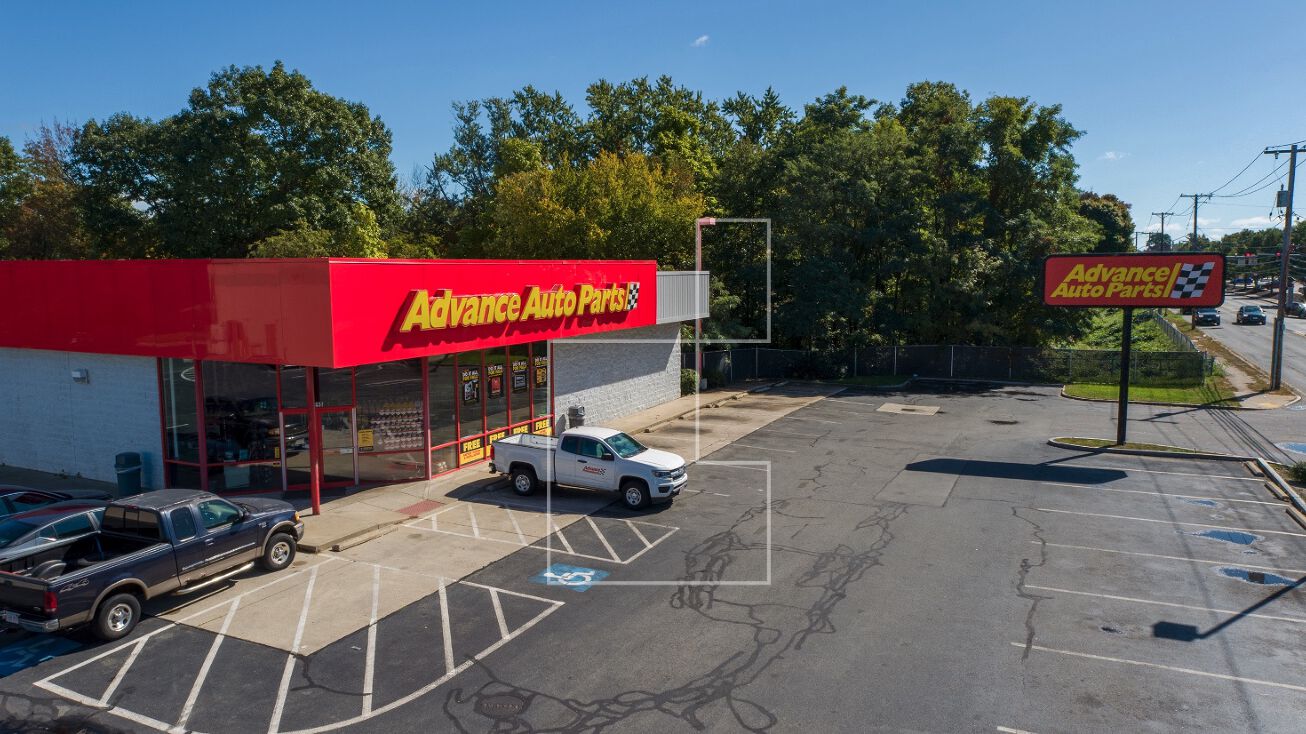 995 N Montello St, Brockton, MA 02301