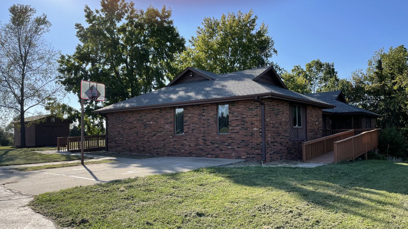 263 Essex Rd, Nixa, MO 65714