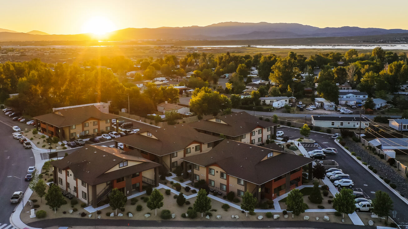 9401 Lemmon Dr, Reno, NV 89506