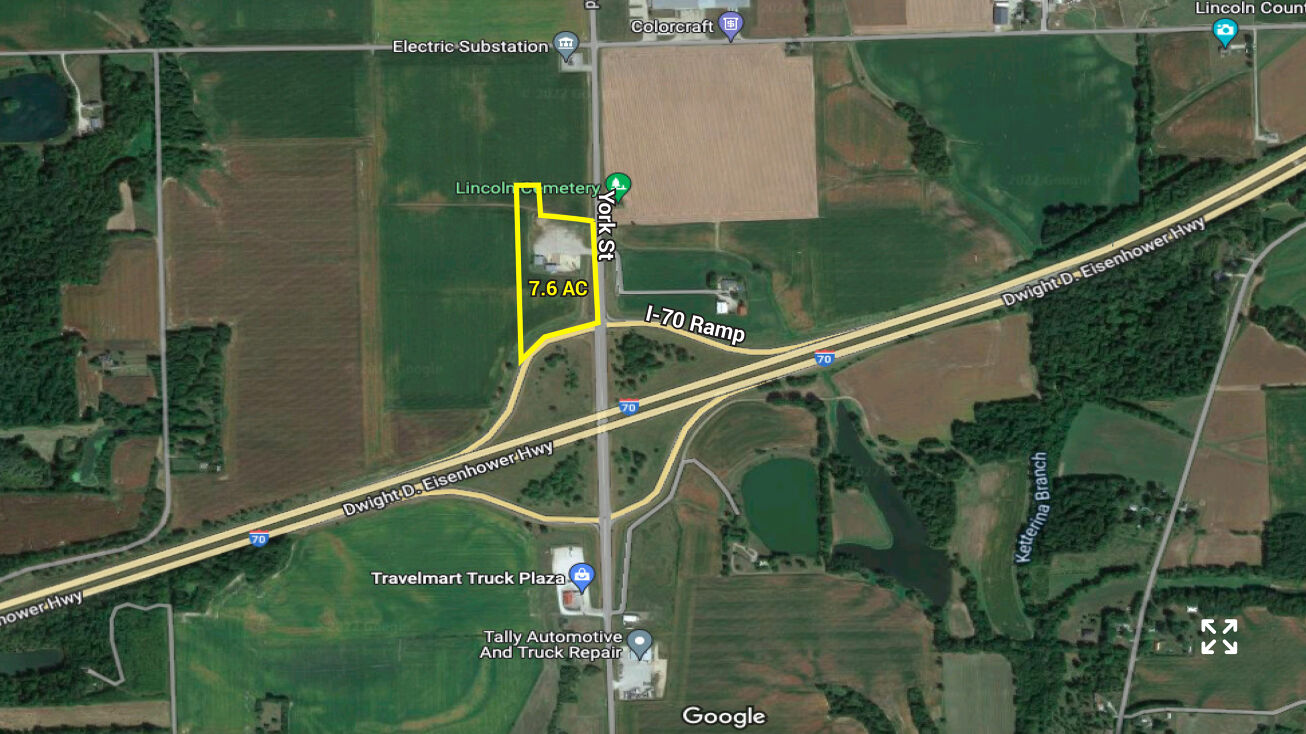 N York St, Martinsville, IL 62442