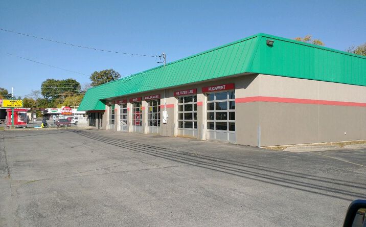Pictures of Retail property located at 610 E Main St, Carbondale, IL 62901 for sales - image #1