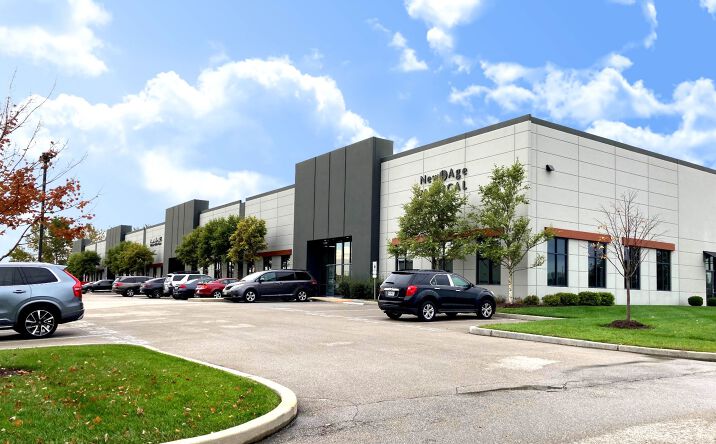 Pictures of Industrial property located at 645 Spirit Valley Central Dr, Chesterfield, MO 63005 for comps - image #1