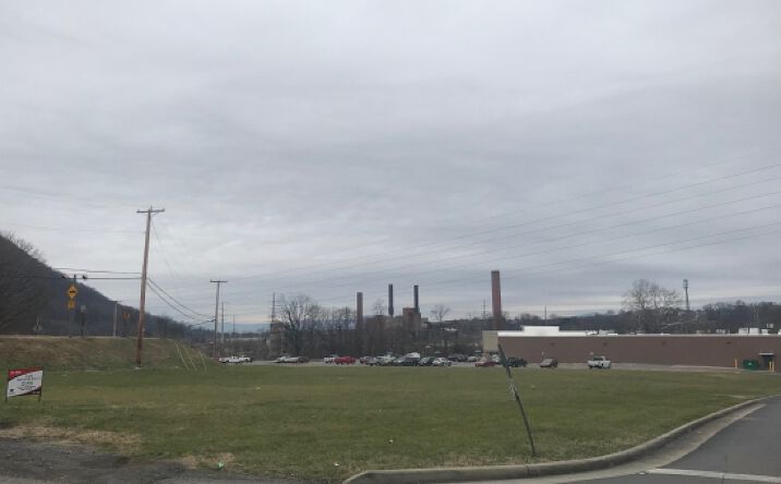 Pictures of Land property located at 1610 and 1602 Rutrough Rd, Roanoke, VA 24014 for sales - image #1