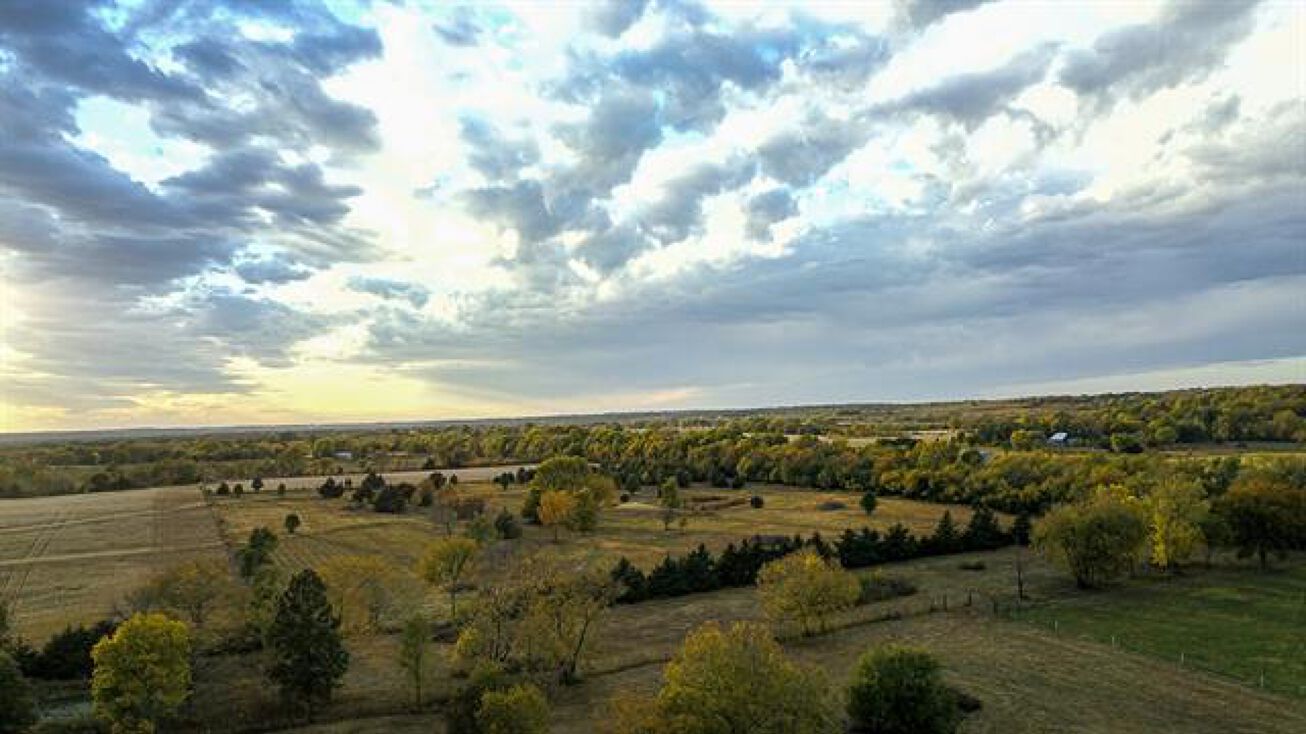 33151 S Spoon Creek Road, Osawatomie, KS 66064