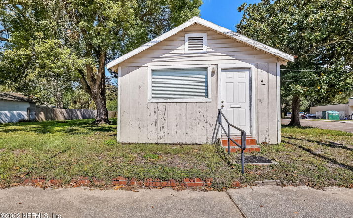 Pictures of Special Purpose property located at 541 NEW BERLIN RD, JACKSONVILLE, FL 32218 for sales - image #1