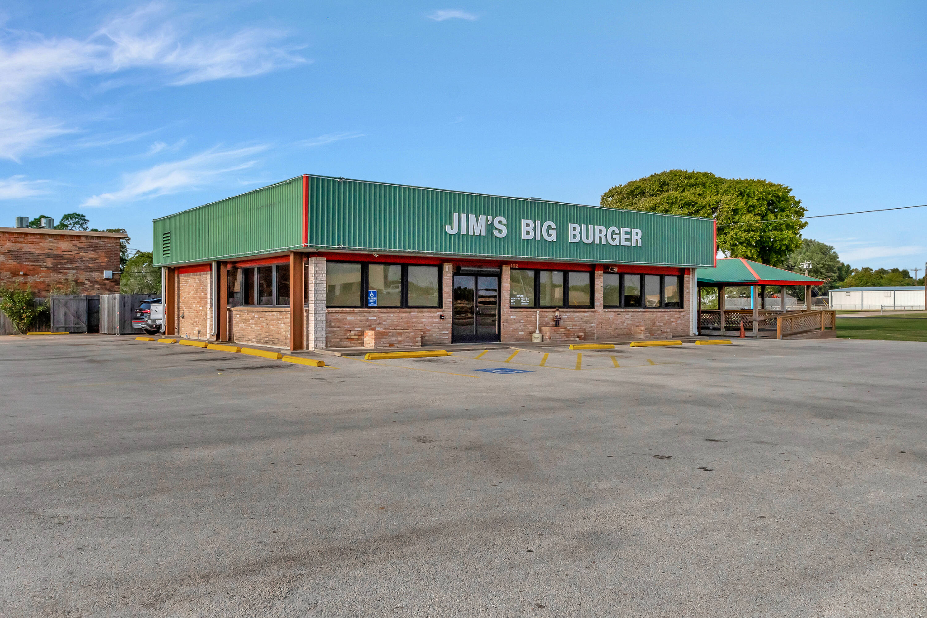 102 Glascow St, Victoria, TX 77904