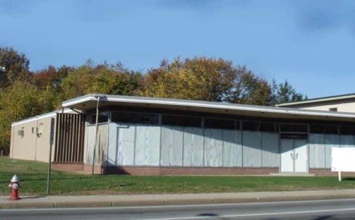 image of property at 1441 WARWICK AVE Warwick RI 02888-5033
