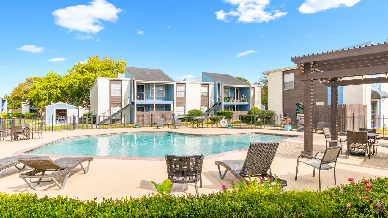 3001 League City Pkwy League City, TX 77573, League City, TX 77573