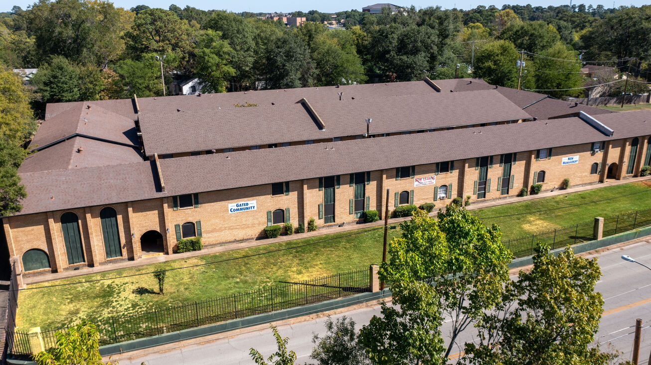 1900 S Green St, Longview, TX 75602 Multifamily Property for Sale