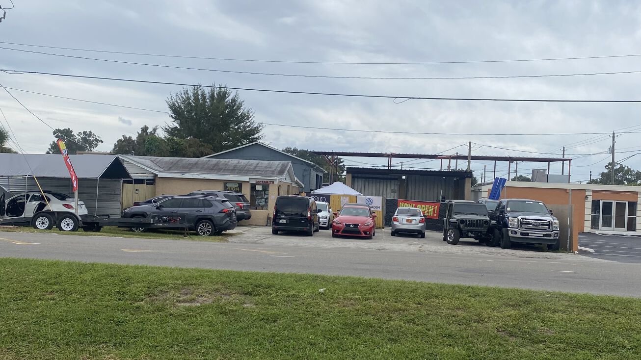 4104 W Crest Ave, Tampa, FL 33614