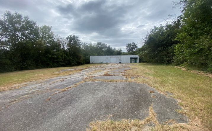 Pictures of Industrial property located at 1178 Hightower Rd, Macon, GA 31206 for sales - image #1