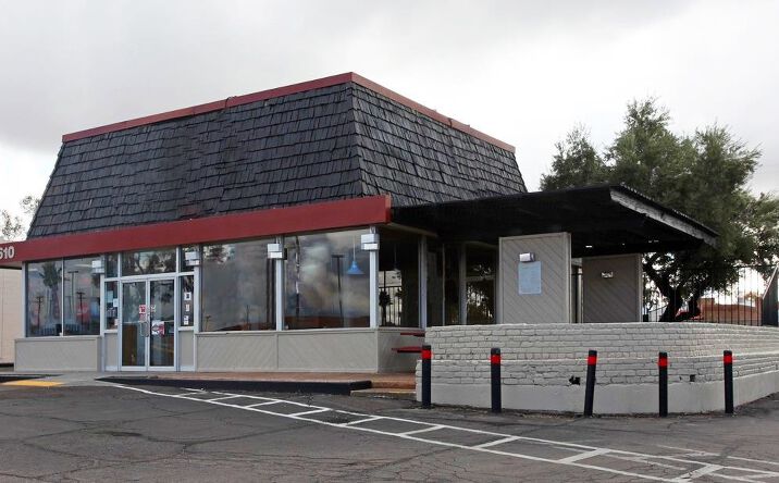 Pictures of Retail property located at 4610 E. Speedway Boulevard, Tucson, AZ 85712 for comps - image #1