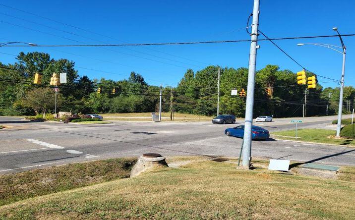 Pictures of Land property located at Helena Rd at Beaver Creek Pkwy, Pelham, AL 35124 for sales - image #1