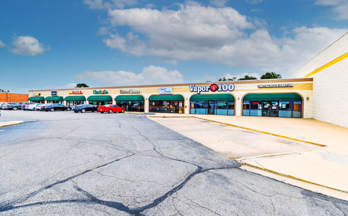Pictures of Retail property located at 900 E Prospect Ave, Ponca City, OK 74601 for sales - image #1