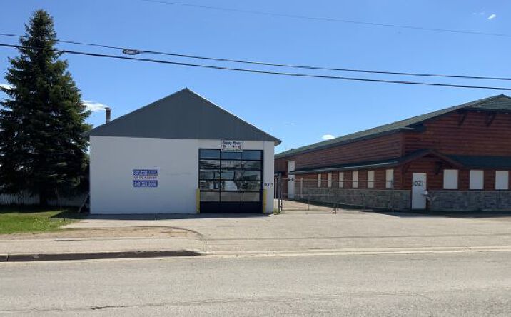 Pictures of Industrial, Retail property located at 1019 Mankowski Rd, Gaylord, MI 49735 for sales - image #1