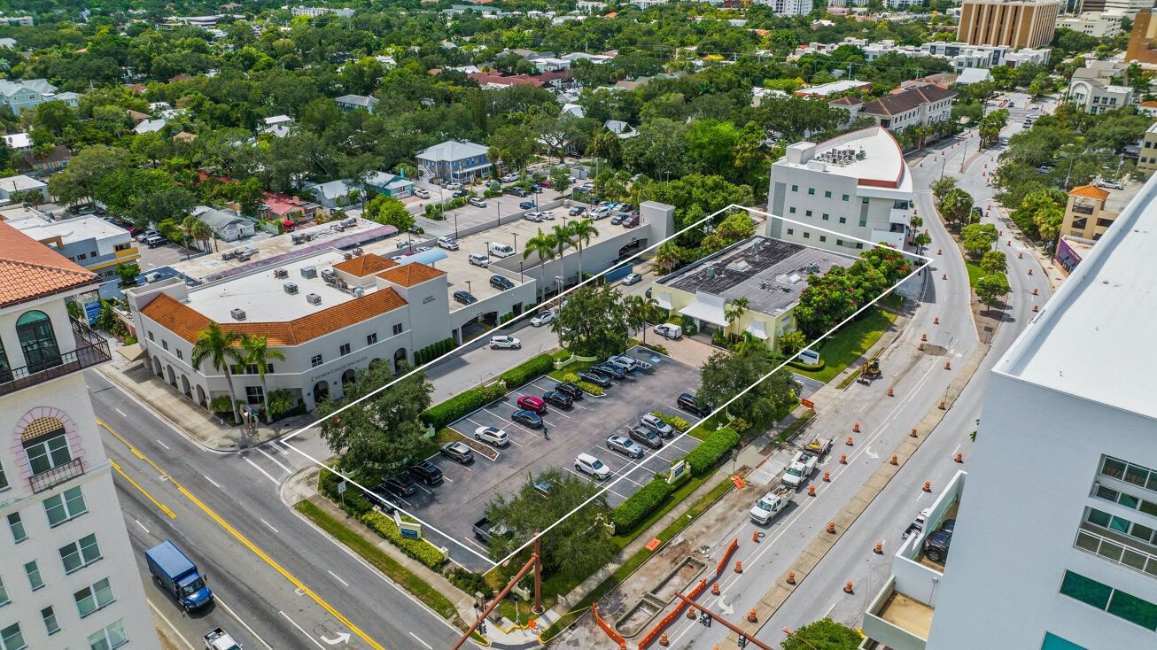 100 S Washington Blvd, Sarasota, FL 34236