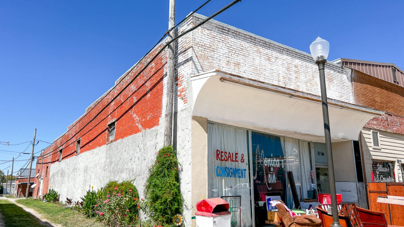 130 S. Main Street, Groveton, TX 75845