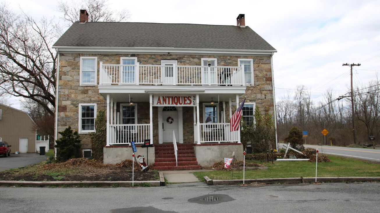 202 Fenner Ave, Sciota, PA 18354