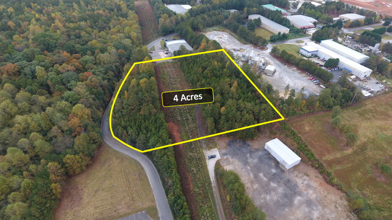 W Hightower Dr, Dawsonville, GA 30534