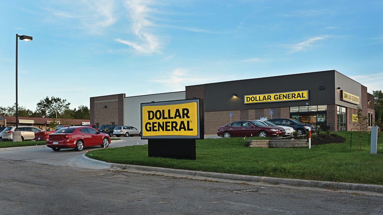 1111 Sherman St, Hot Springs, SD 57747