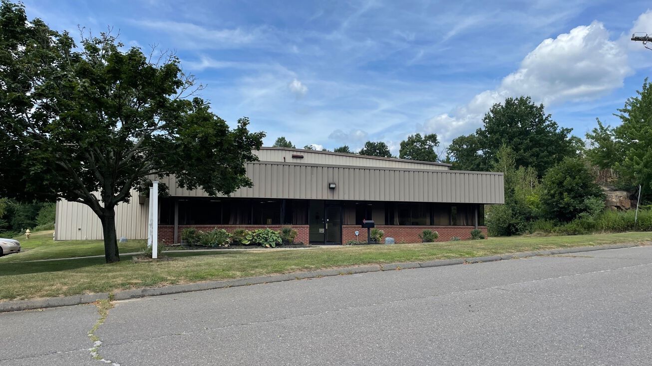 185 Interstate Ln, Waterbury, CT 06705