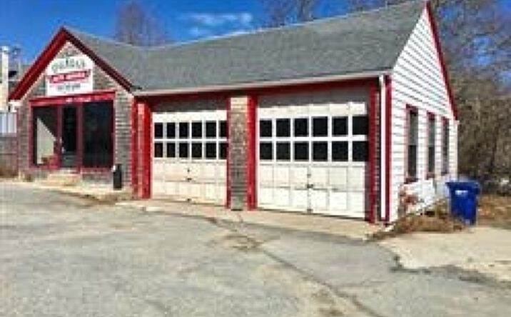 Pictures of Retail property located at 89 County Rd, Mattapoisett, MA 02739 for comps - image #1
