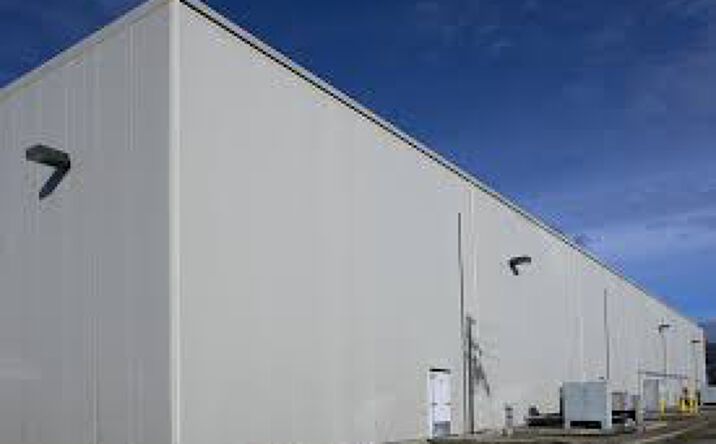Pictures of Industrial, Retail property located at 376 Nash Rd, New Bedford, MA 02746 for comps - image #1