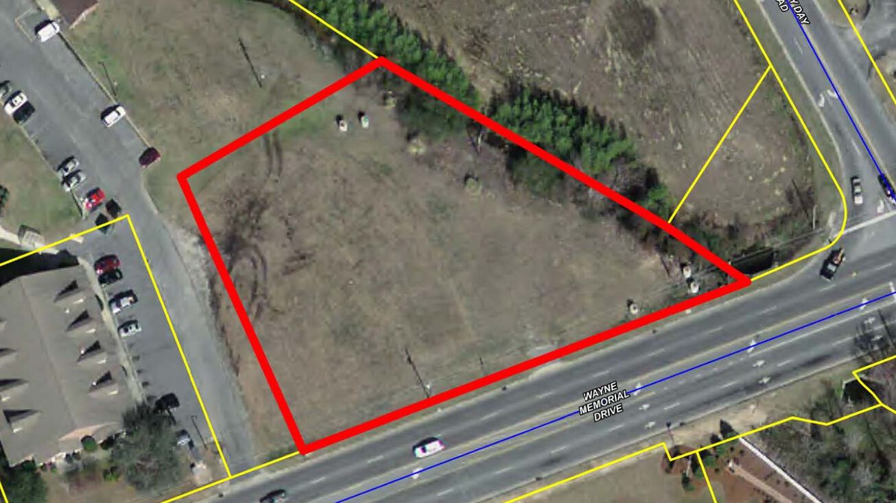 2405 Wayne Memorial Dr, Goldsboro, NC 27534