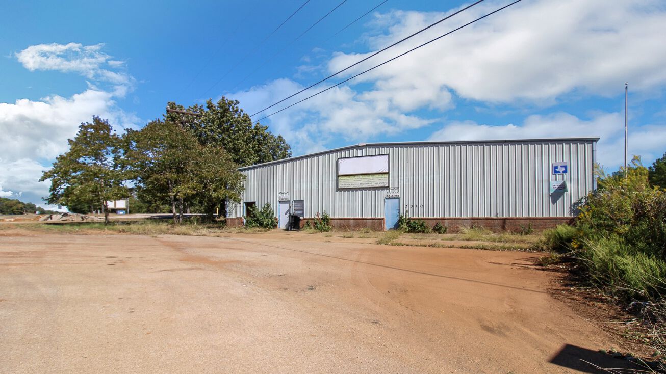 2310 State Hwy 155, Palestine, TX 75803