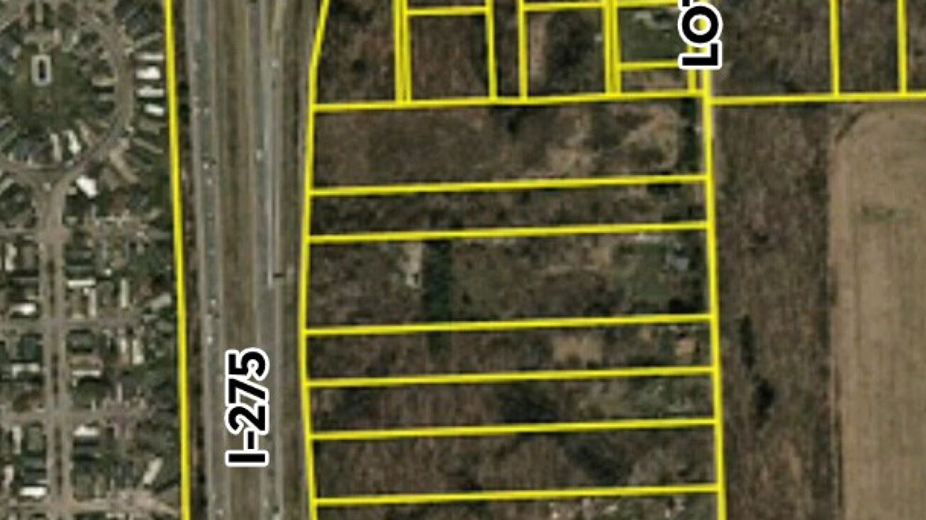S Lotz Rd, Canton, MI 48188