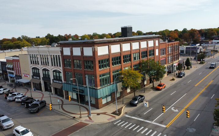 Pictures of Mixed Use, Office, Retail property located at 100 N Washington St, Owosso, MI 48867 for sales - image #1