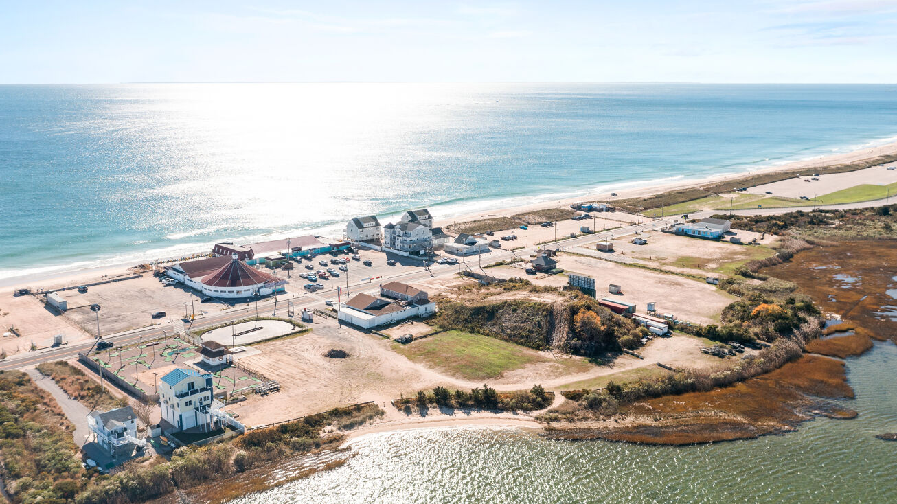 328 Atlantic Ave, Westerly, RI 02891